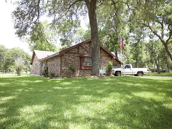 5th image of 326 Freeman Blvd