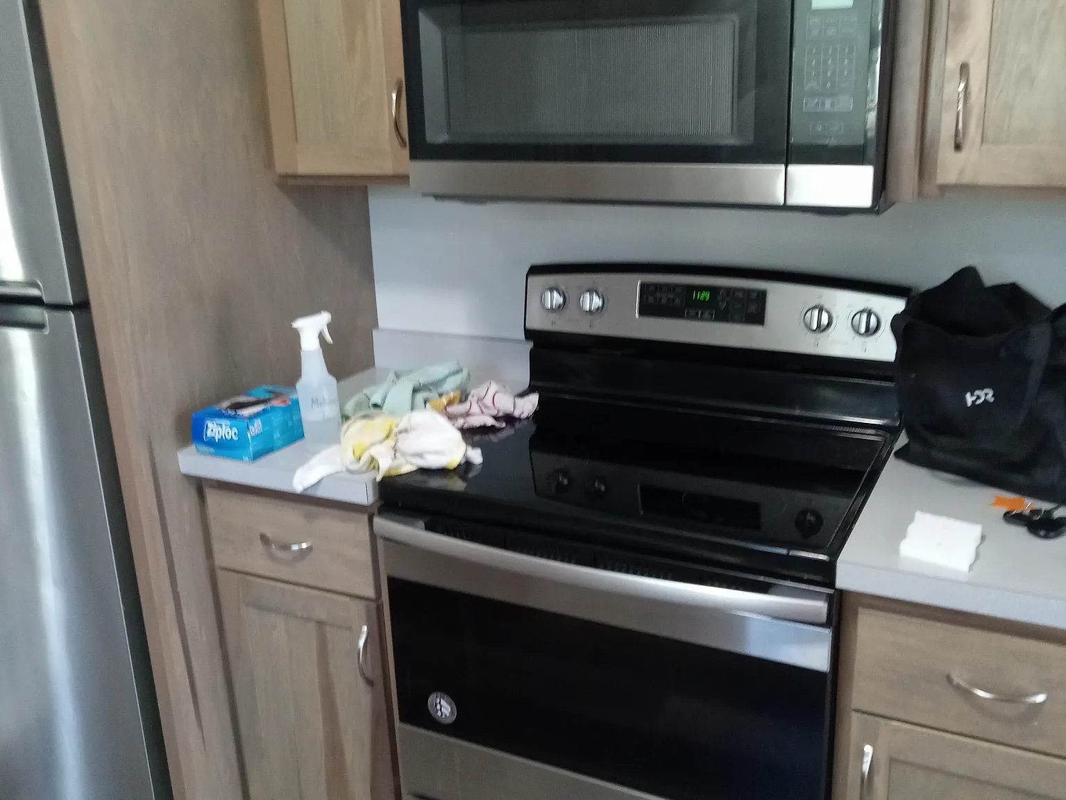 3 bed, 1.5 bath, 1100 sqft, $1,500 — Photo 2
