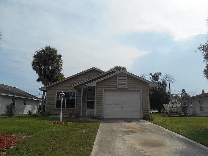 1st image of 315 11th Ln SW