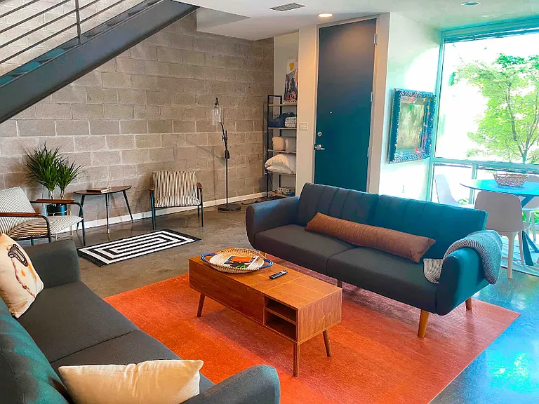 125 E Ge Patterson Ave #102B — Photo 2