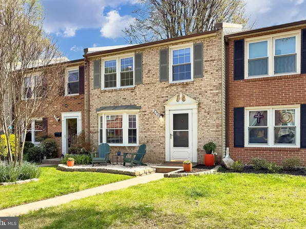 273 Gundry Dr, Falls Church, VA 22046
