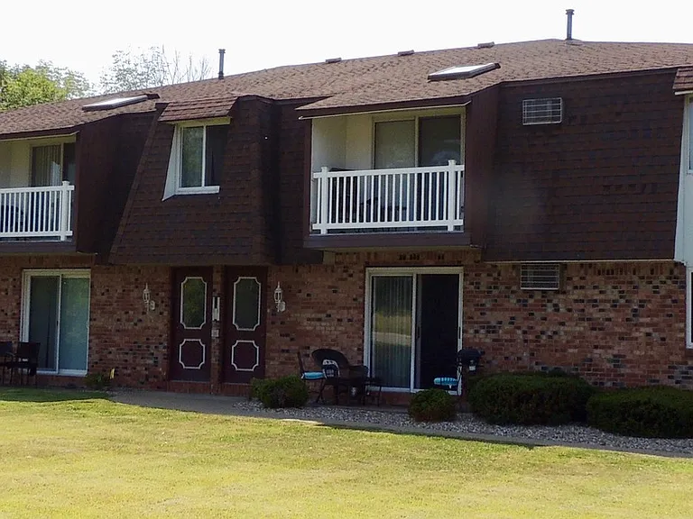 3120 Transit Rd #11 — Photo 1