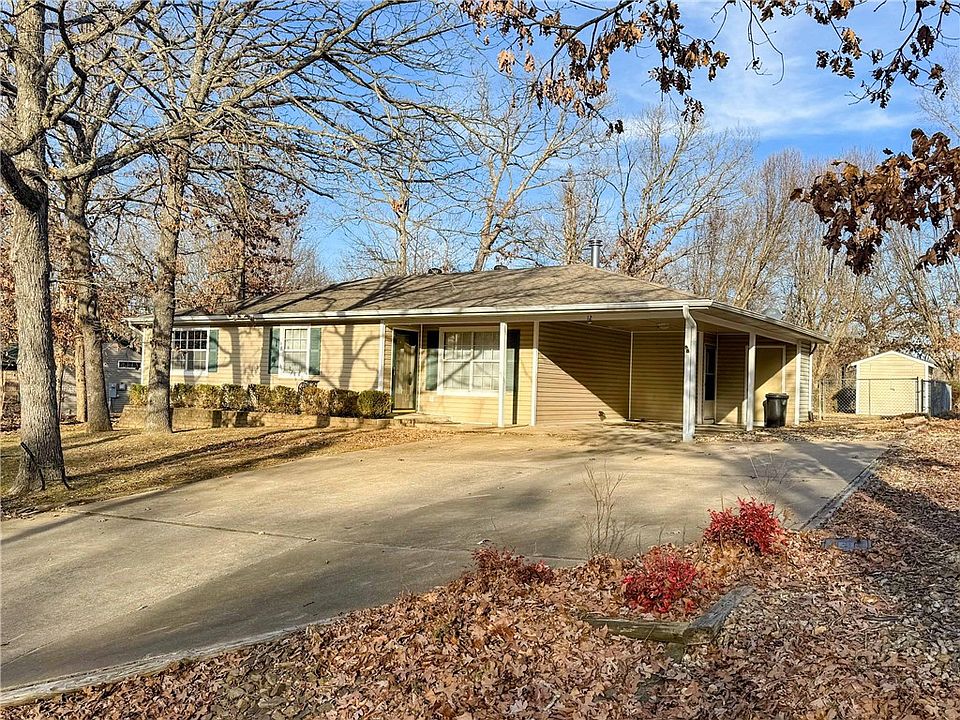 1st image of 12 Ventnor Cir