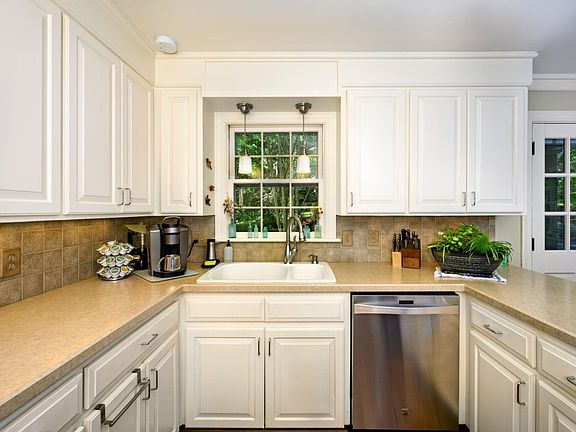 5th image of 4741 John Scott Dr