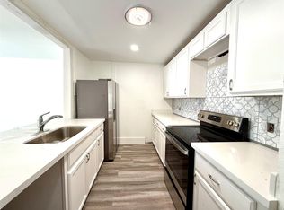5506 Beverlyhill St APT 2, Houston, TX 77056