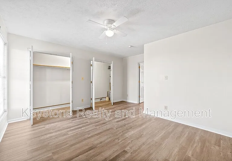 280 Thompsonville Ln #C — Photo 10