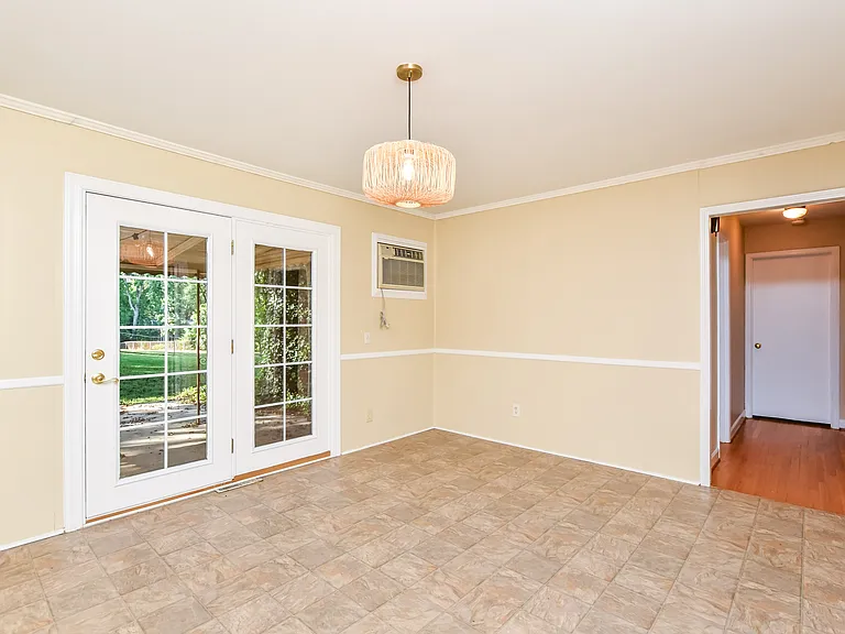619 Heathwood Dr — Photo 15