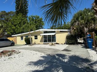 1402 Dartmouth Dr, Bradenton, FL 34207