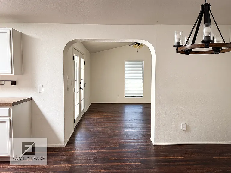 3700 S Serena Ln — Photo 16