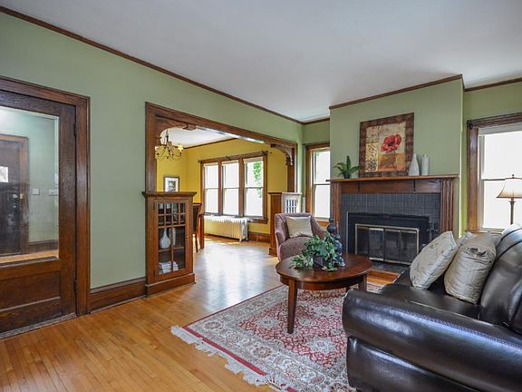 5th image of 3333 Girard Ave S
