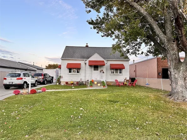 25 Jamaica Rd, Tonawanda, NY 14150