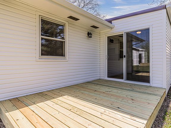 5th image of 6 Tudor Ct #B