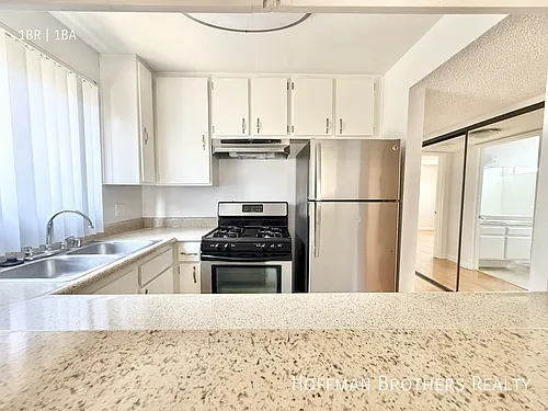 1200 N Orange Dr #102 Photo 1