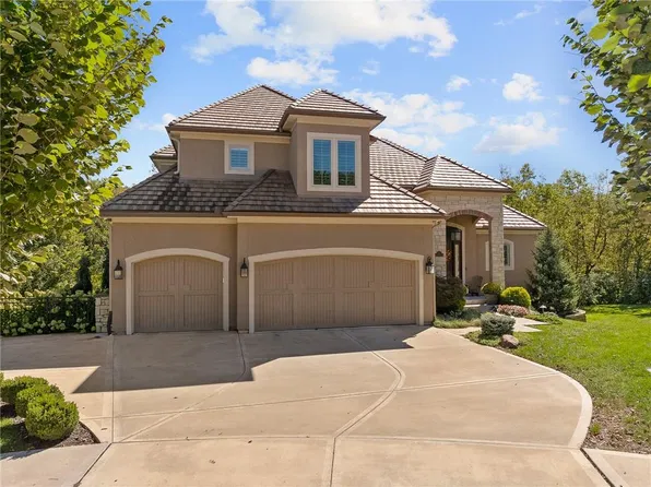 2181 W 89th Pl, Leawood, KS 66206