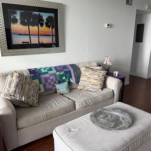9 Forbes Pl #405 — Photo 6