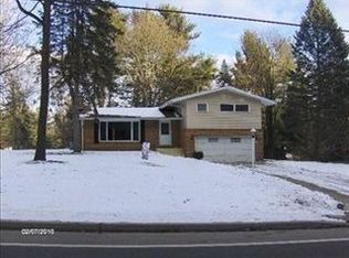 975 Riverside Dr, Battle Creek, MI 49015