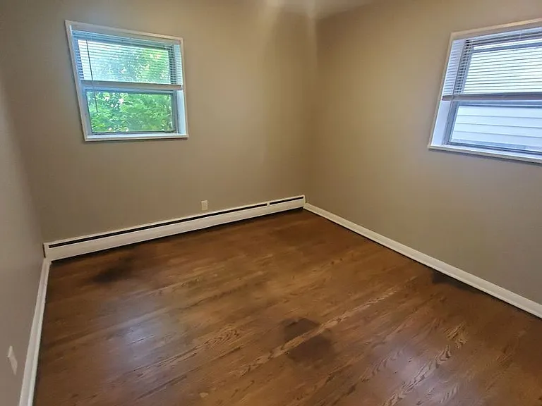 3140 S Kinnickinnic Ave. (6 Unit) — Photo 6