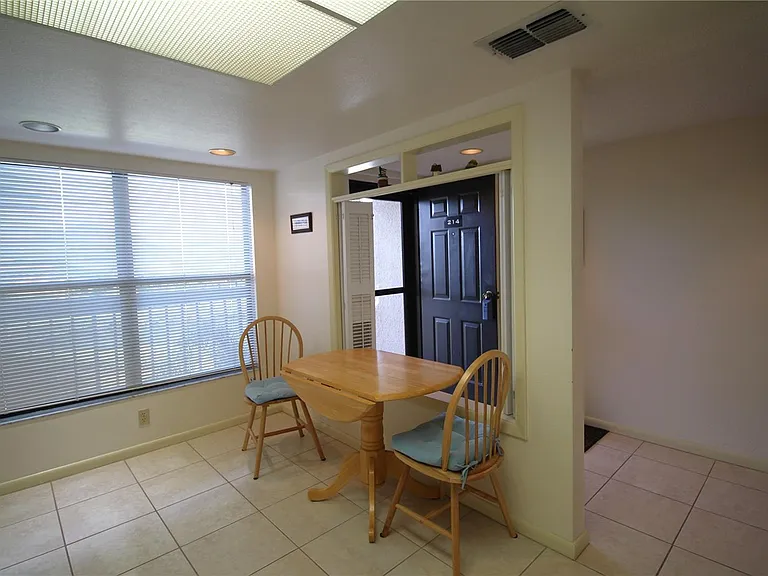 1806 Mariner Dr #214 — Photo 22