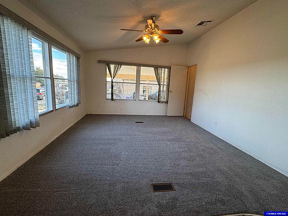 5th image of 2111 N Cactus St