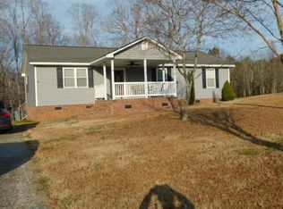 196 Foxfire Dr, Gaffney, SC 29340