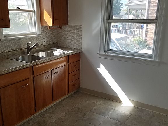 New Kitchen Complete!