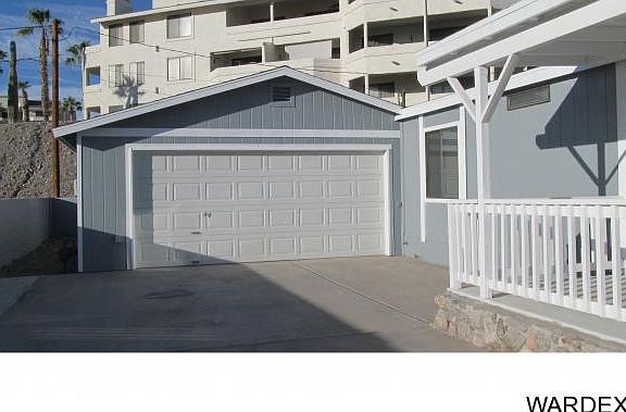 3rd image of 2313 Merrill Ave