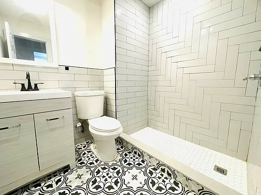 Rented by GROOME REALTY LLC | media 25