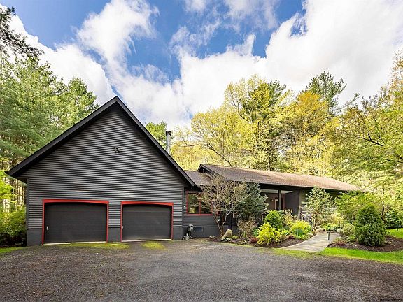 3rd image of 279 Scarawan Rd