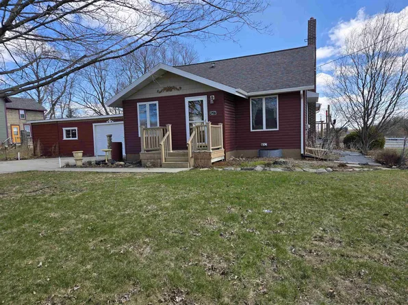 427 N Miller St, Lime Springs, IA 52155