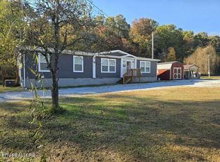 2022 Old Harriman Hwy, Oliver Springs, TN 37840
