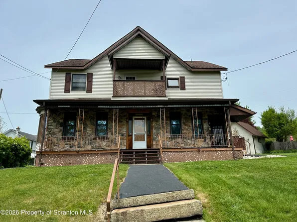 95 Canaan St, Carbondale, PA 18407