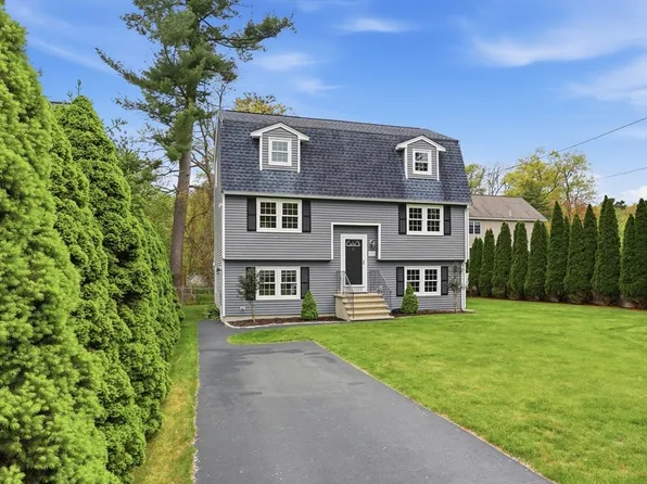 13 1/2 Vincent St, Billerica, MA 01821