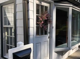 96 Wolver Hollow Rd, Glen Head, NY 11545