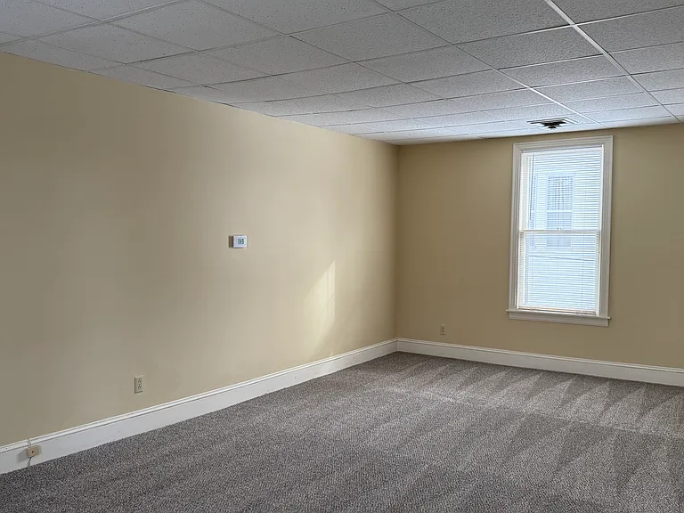 1010 S 3rd St #B — Photo 3