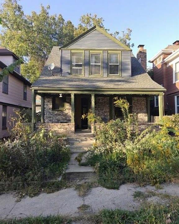 1st image of 906 E 33rd St