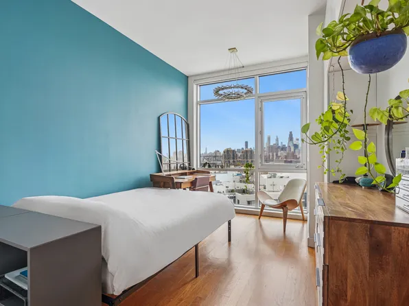 11-24 31st Avenue image 6 of 16