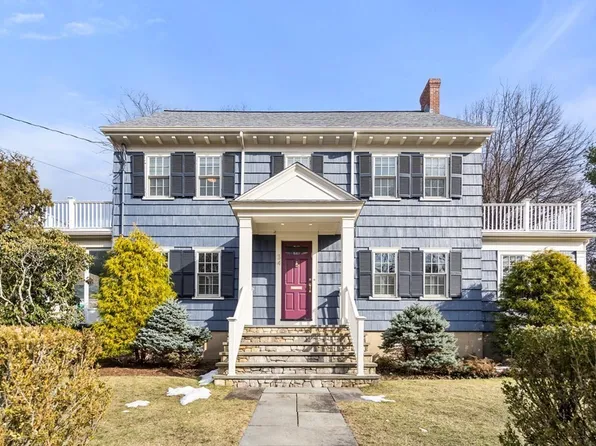 34 Risley Rd, Newton, MA 02465