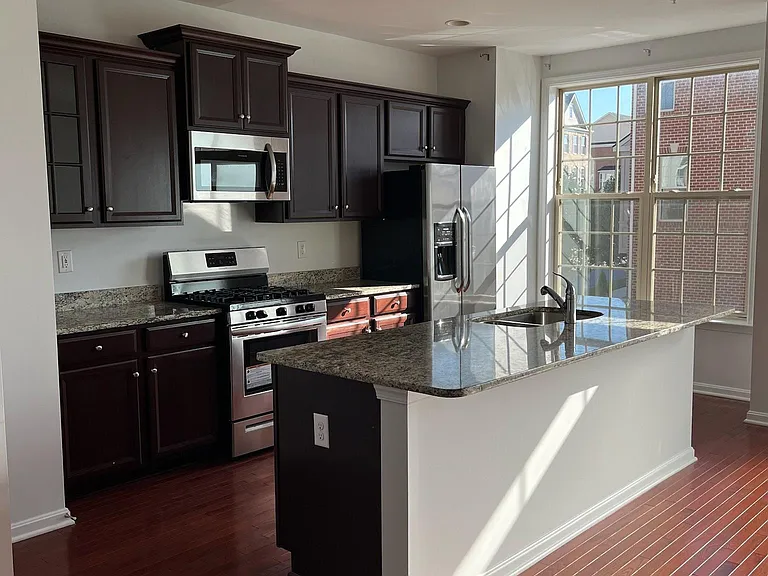 9507 Smithview Pl — Photo 15