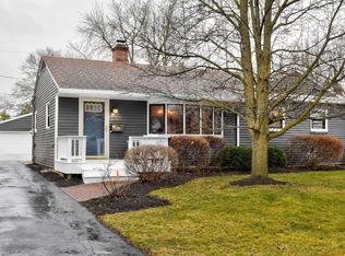 2713 Woodstock Rd, Columbus, OH 43221