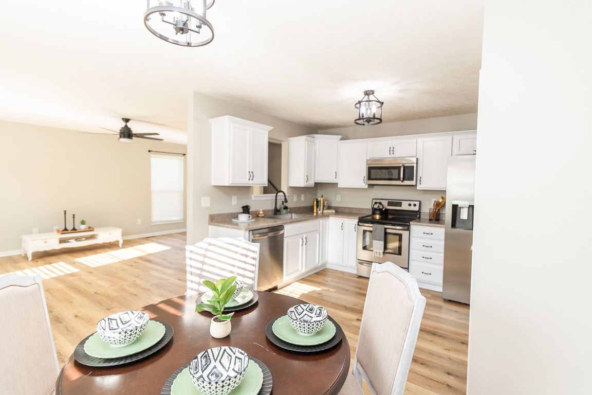 next background image