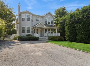 5 Old Hwy, Hampton Bays, NY 11946