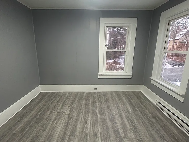 391 Unity Ave #2 — Photo 2