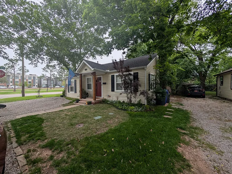 101 Maple Ln — Photo 5
