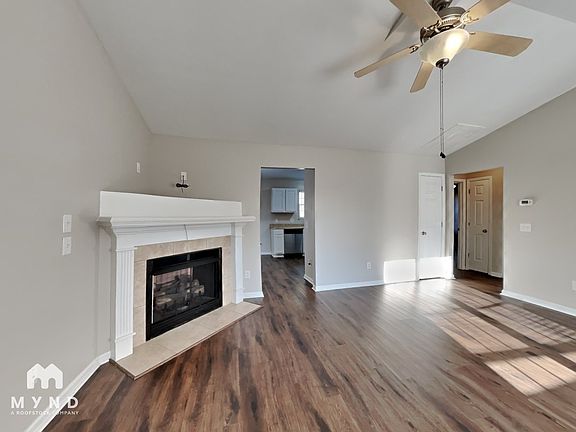 4th image of 466 Barewood Dr