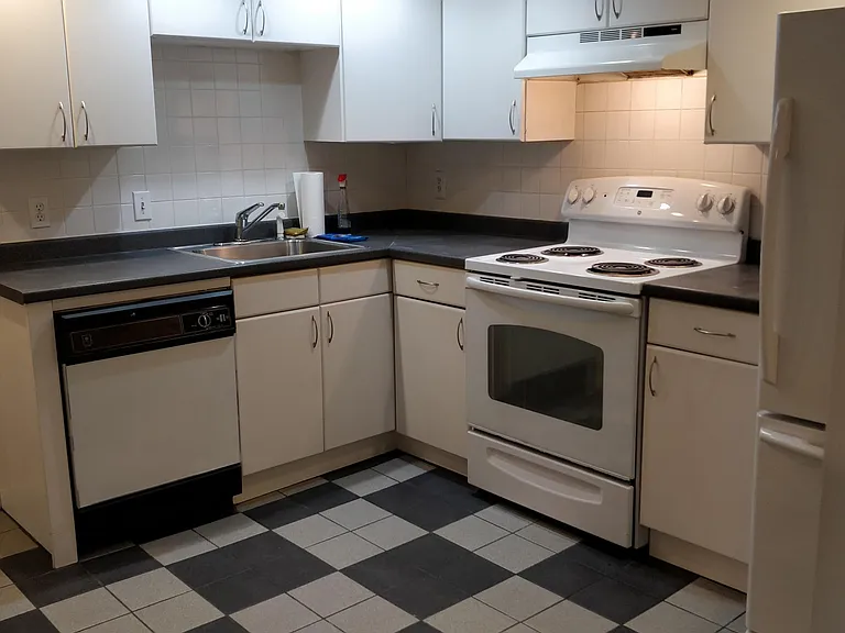 59 School St #B-21 — Photo 9
