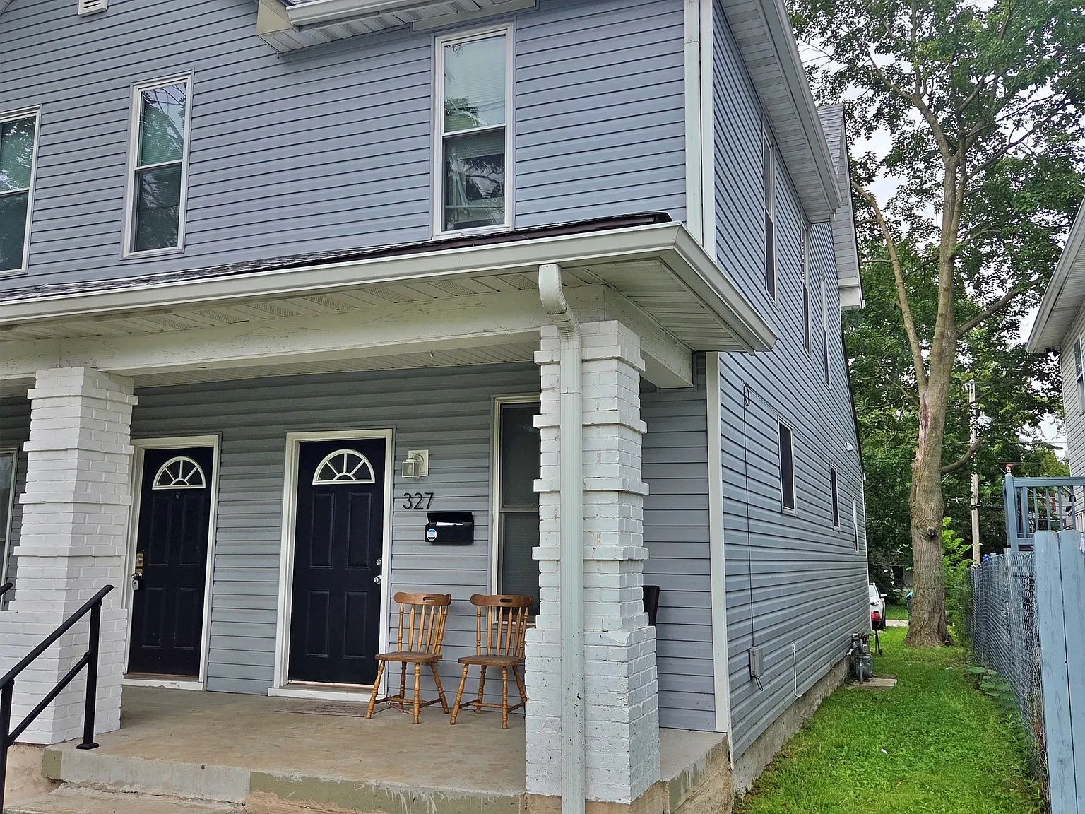 2 bed, 1.0 bath, 1316 sqft, $1,175 — Photo 3
