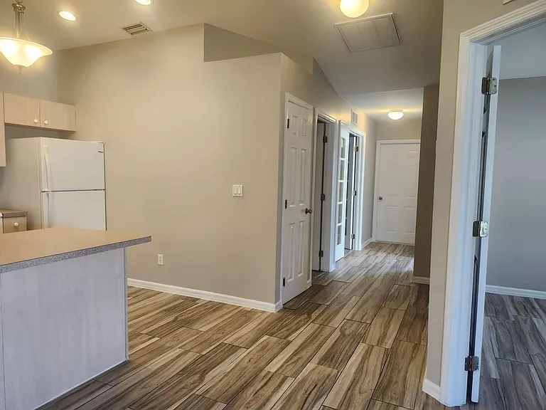 527 Hancock Bridge Pkwy — Photo 15