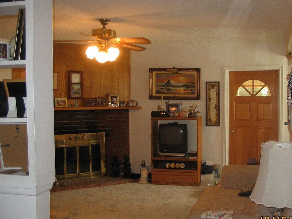 2nd image of 10746 Russett Ave