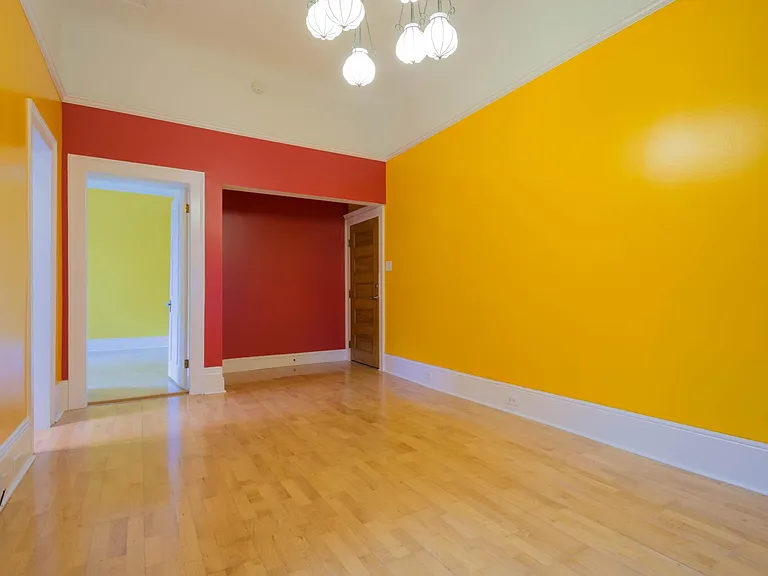 136 S Olympia St #5 — Photo 5