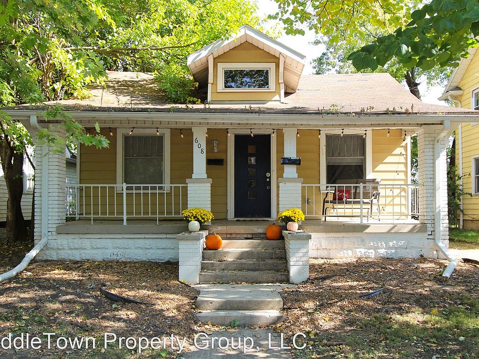 1st image of 608 N Alameda Ave #A